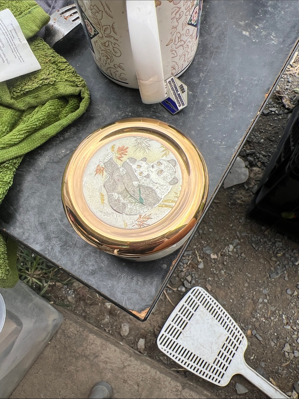 Vintage trinket